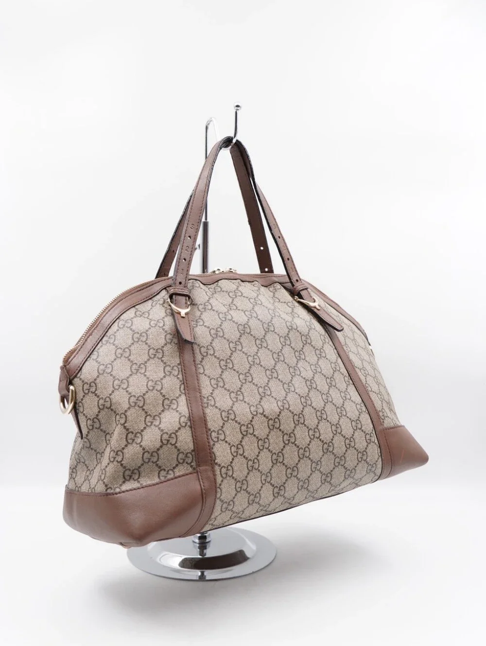 CM25 💗 Gucci GG Supreme Monogram Nice Dome Bag